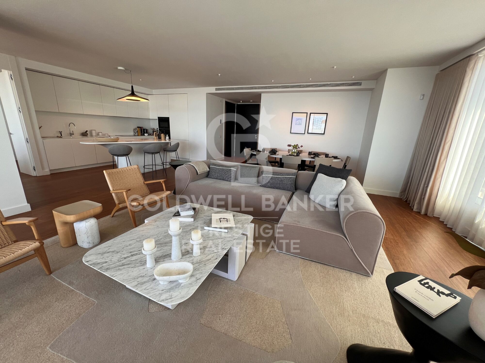 Iconic building in Barcelona: A luxury in heights in Diagonal Mar