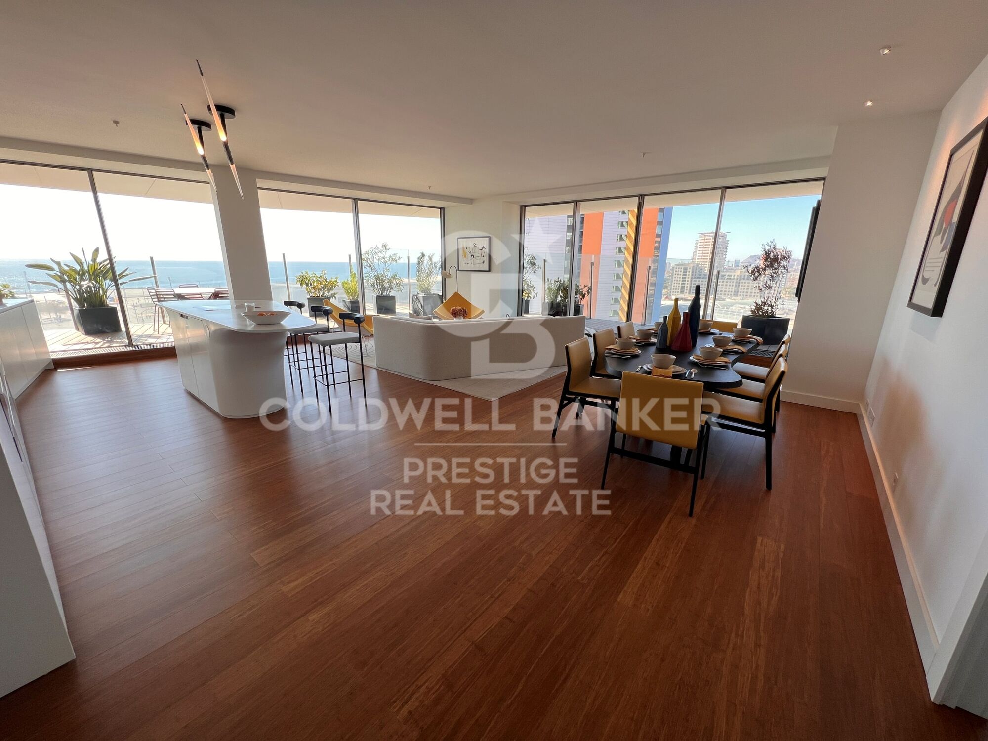 Iconic building in Barcelona: A luxury in heights in Diagonal Mar