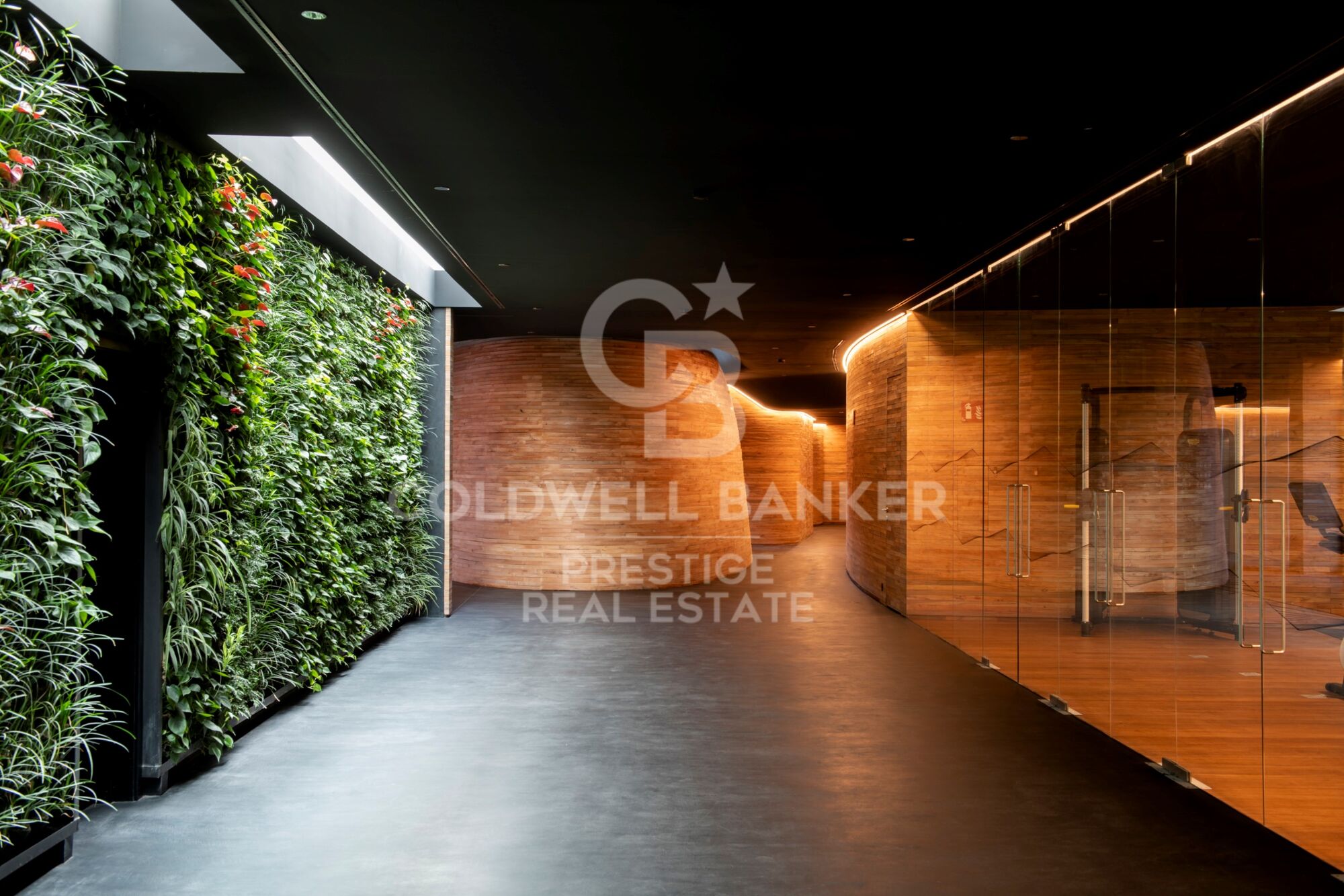 Iconic building in Barcelona: A luxury in heights in Diagonal Mar