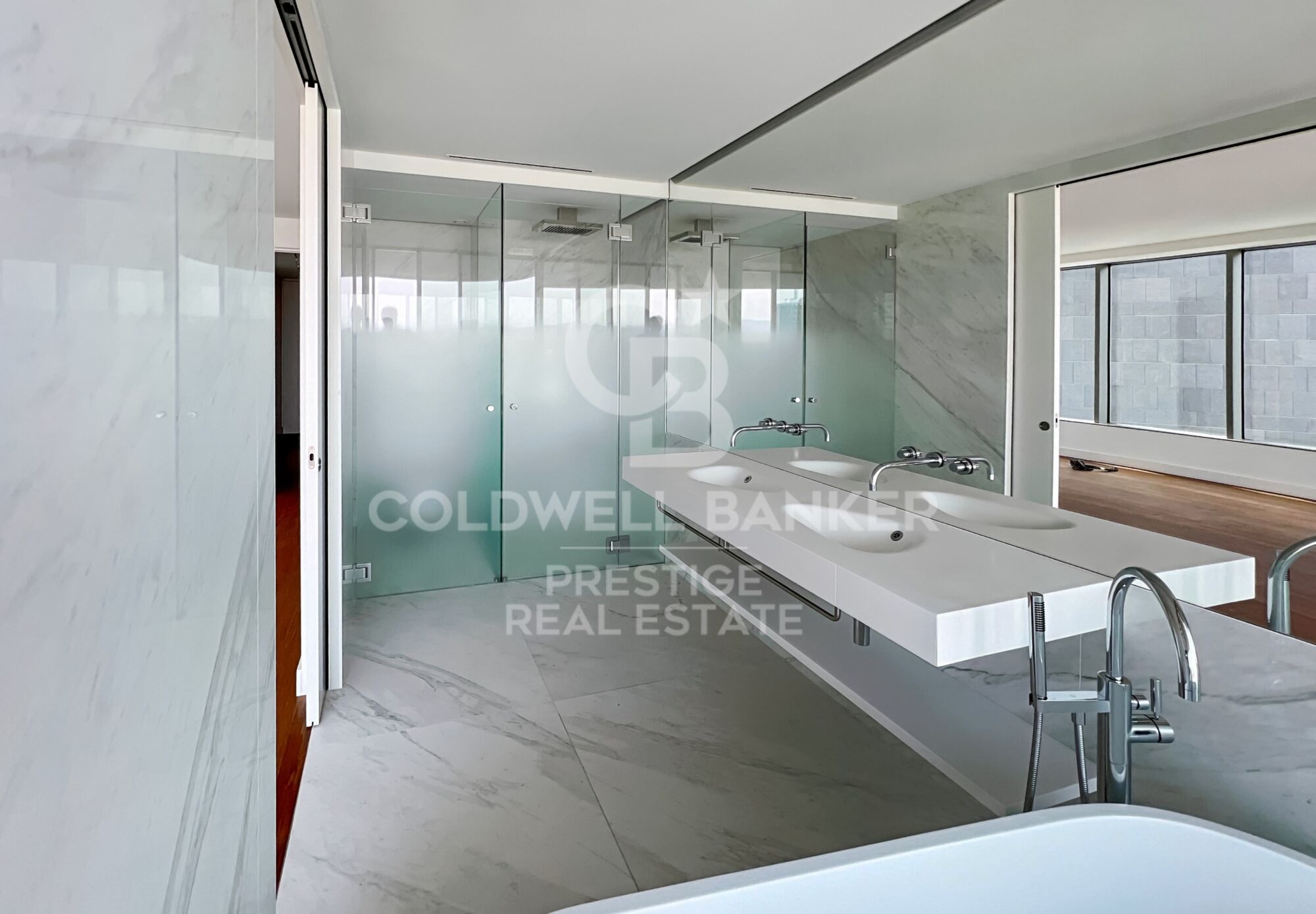 Ikonisches Gebäude in Barcelona: Luxus in der Höhe in Diagonal Mar