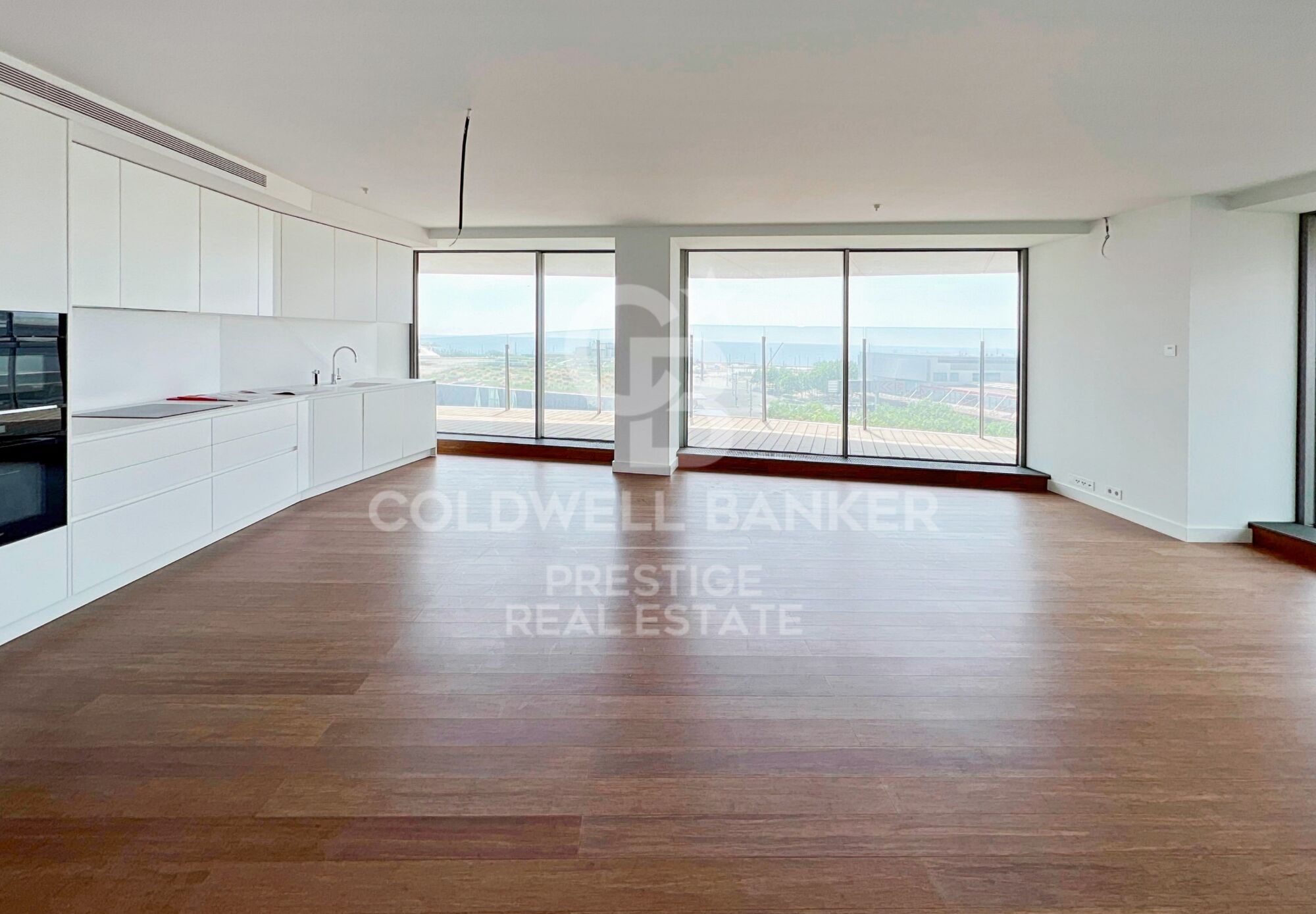 Iconic building in Barcelona: A luxury in heights in Diagonal Mar
