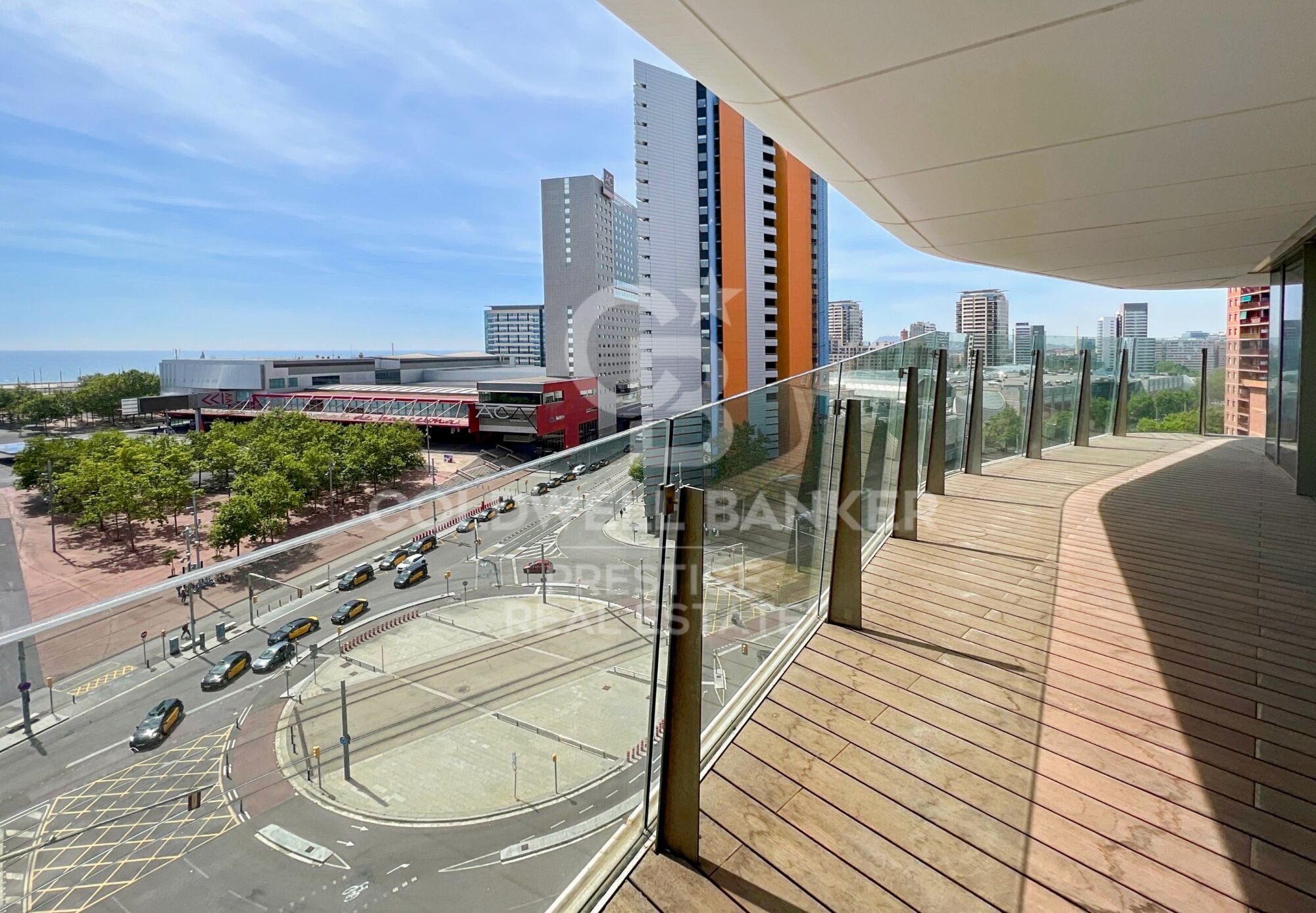 Iconic building in Barcelona: A luxury in heights in Diagonal Mar