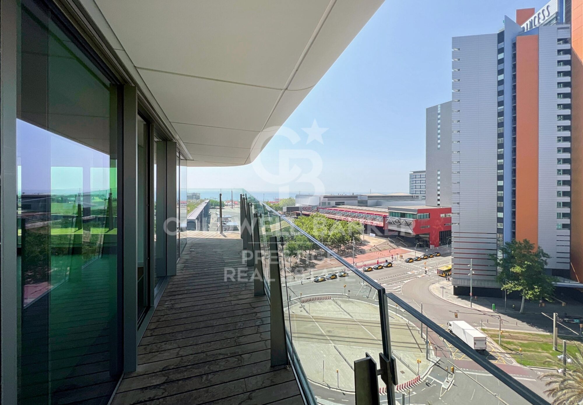 Iconic building in Barcelona: A luxury in heights in Diagonal Mar