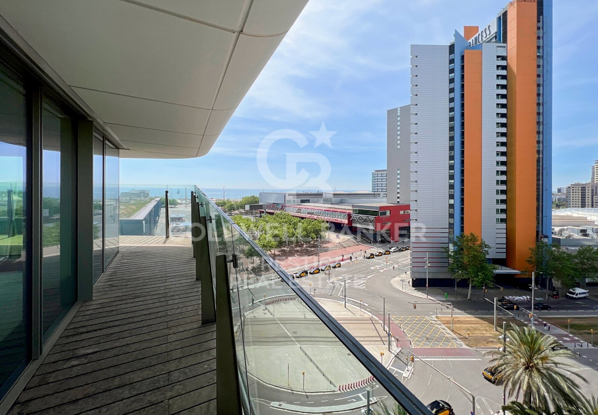Iconic building in Barcelona: A luxury in heights in Diagonal Mar