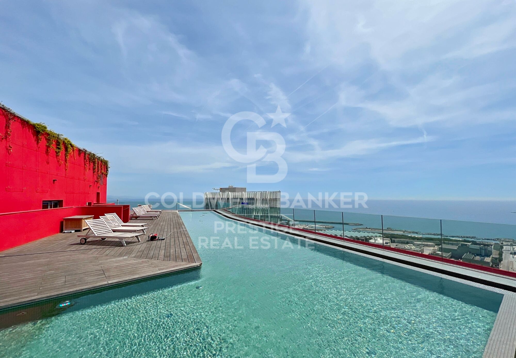 Iconic building in Barcelona: A luxury in heights in Diagonal Mar