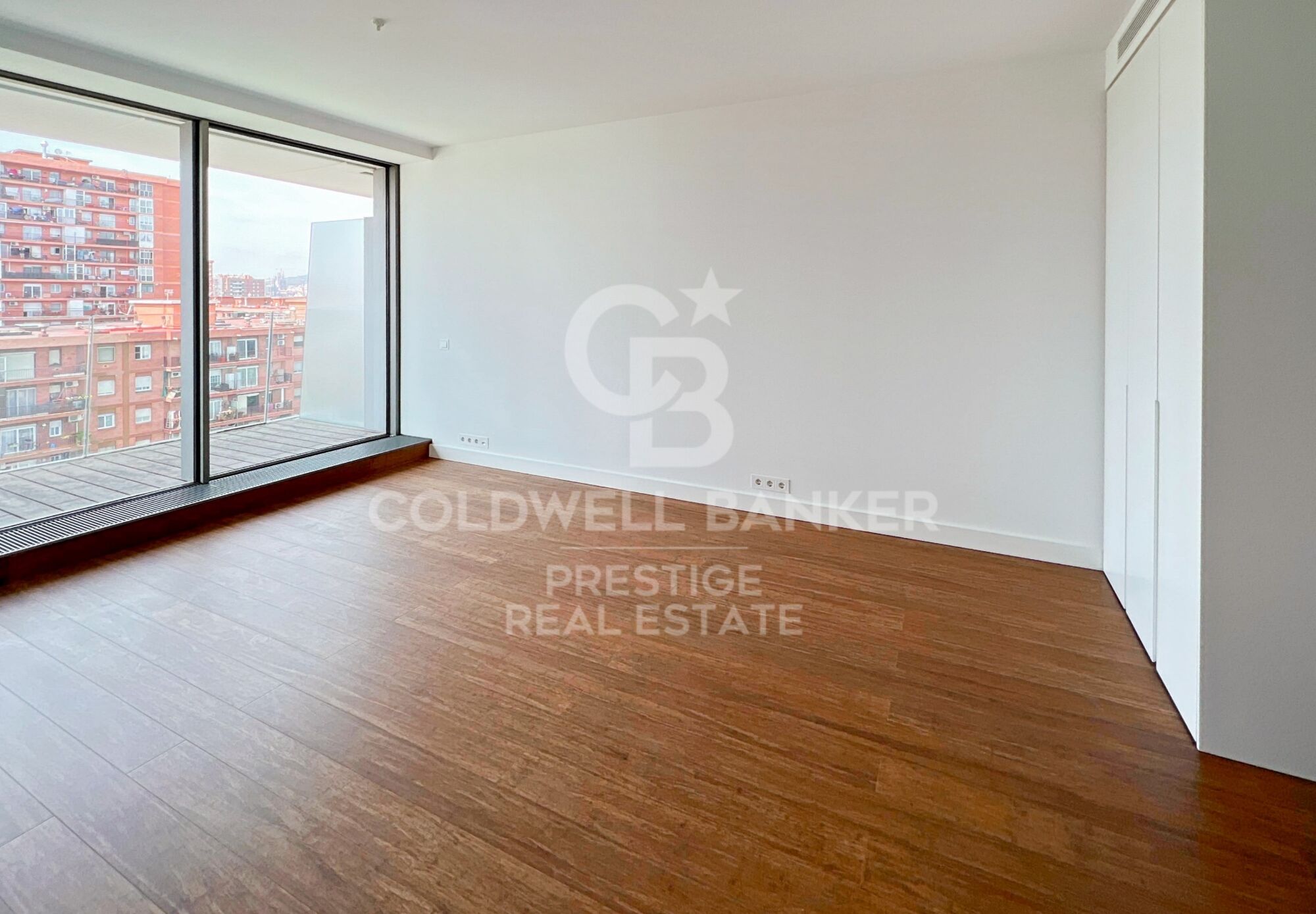 Iconic building in Barcelona: A luxury in heights in Diagonal Mar