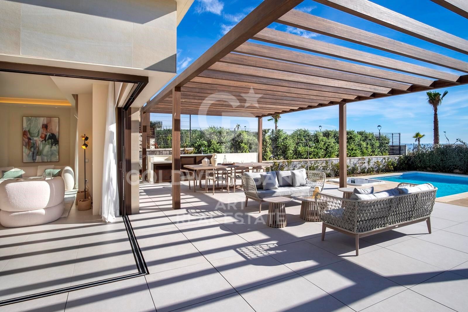 Luxury Frontline Beach Villa in Velaya Gardens, New Golden Mile, Estepona