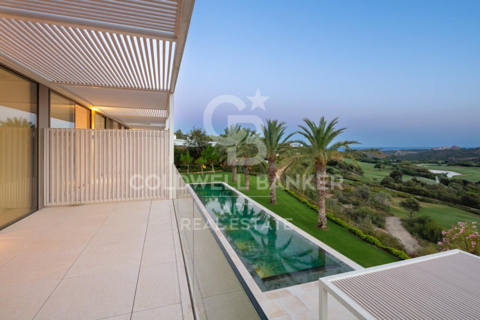 Villas with 4 - 8 bedrooms within golf course