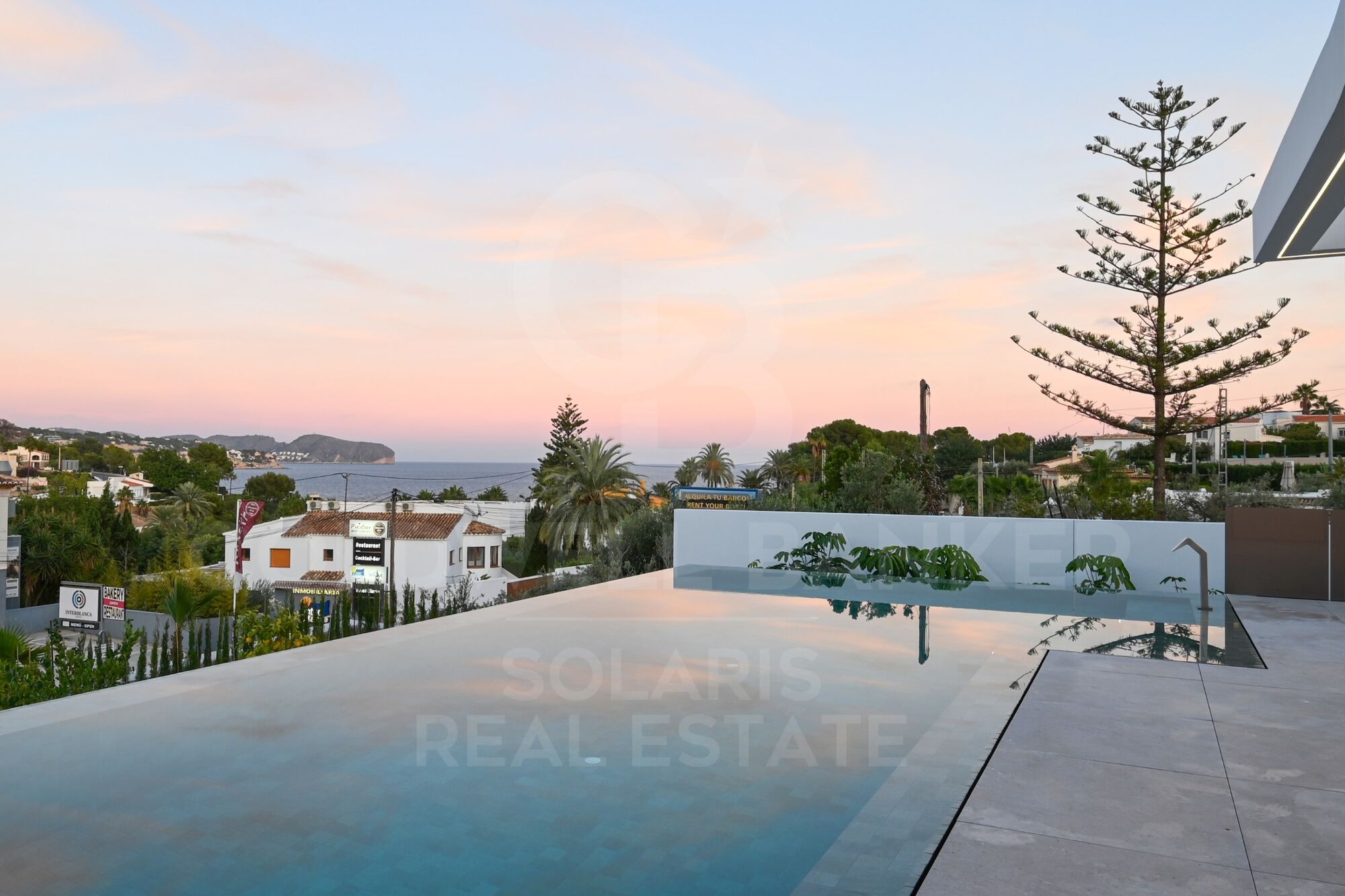 Nouvelle villa de luxe avec vue sur la mer à La Fustera, Benissa | Piscine à débordement, spa, cinéma
