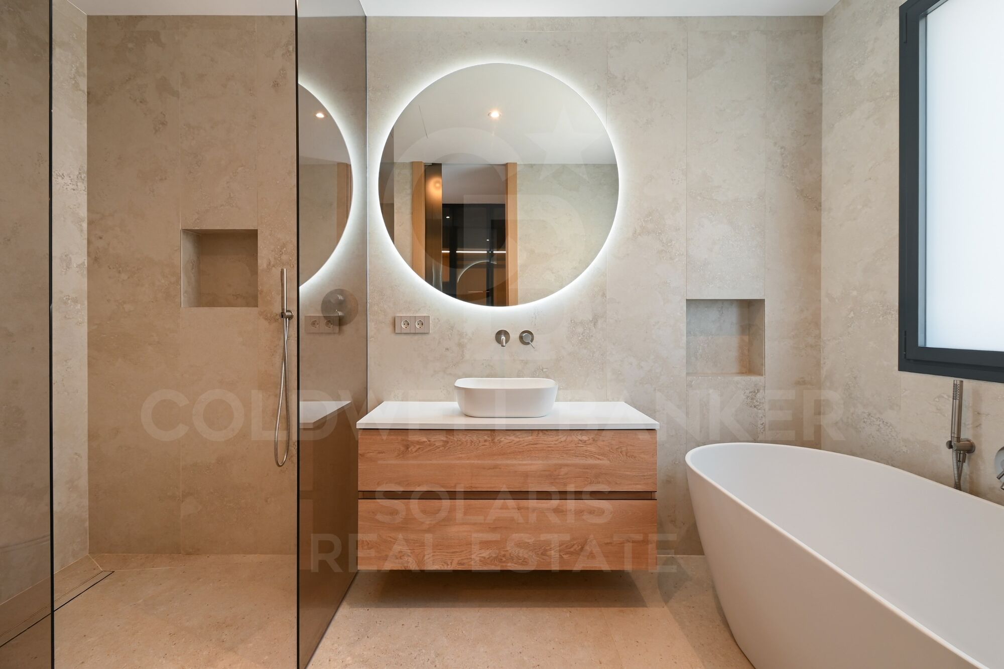 Neue Luxusvilla mit Meerblick in La Fustera, Benissa | Infinity-Pool, Spa, Kino