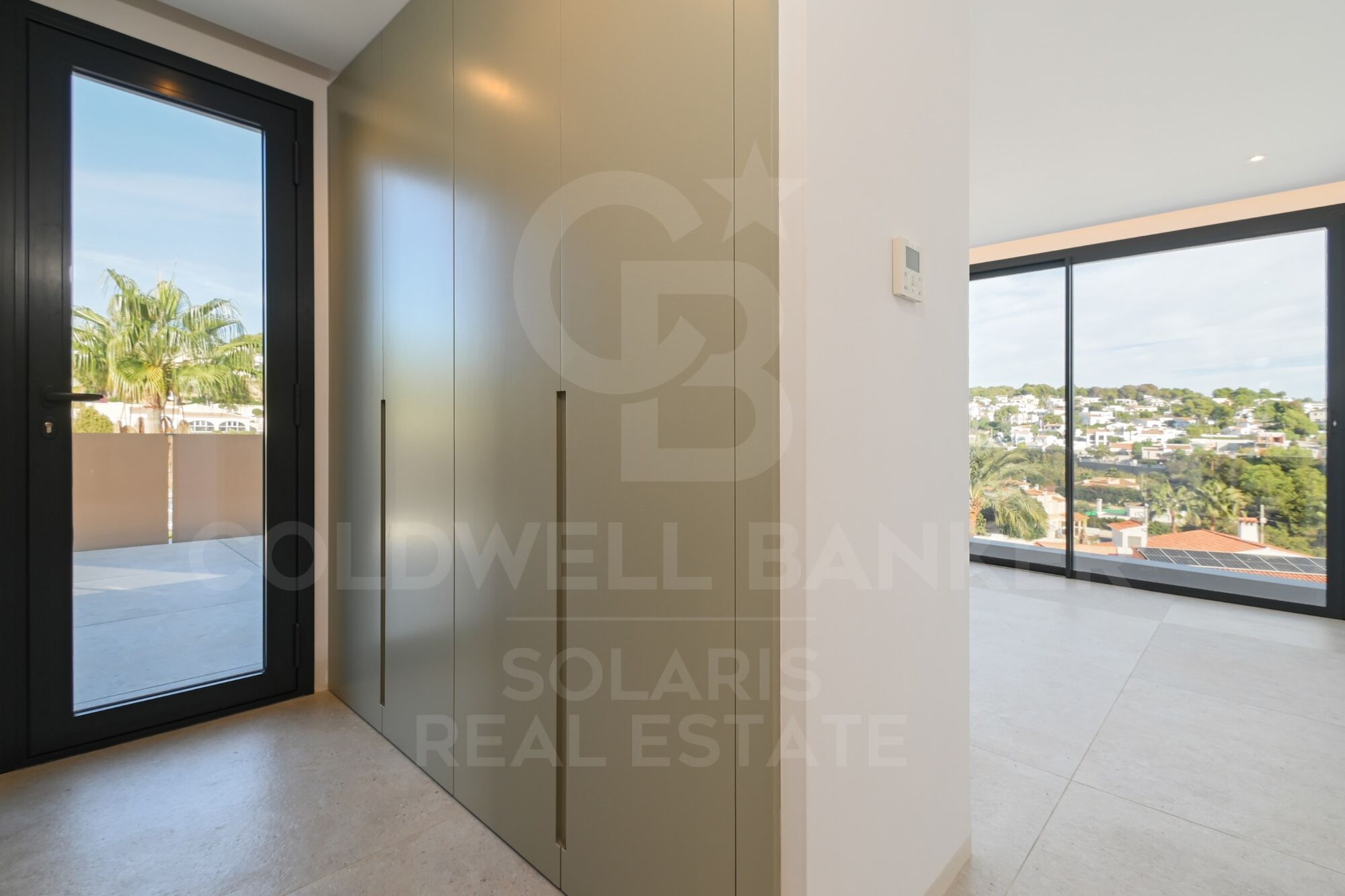 Neue Luxusvilla mit Meerblick in La Fustera, Benissa | Infinity-Pool, Spa, Kino