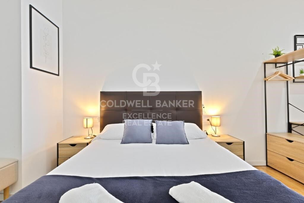 Apartamento Moderno con licencia turística en Av Pio Baroja, Campanar.