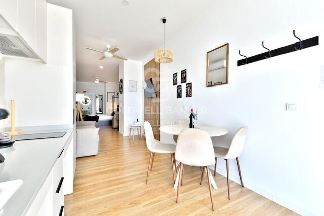 Moderne Wohnung mit Touristenlizenz in Av Pio Baroja, Campanar