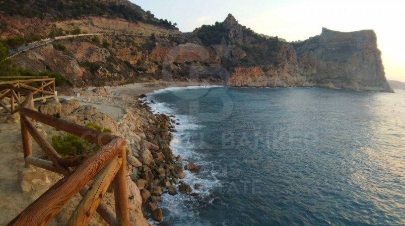 Commercial premises for rent in Cumbre del Sol - Lirios Shopping Centre, Costa Blanca