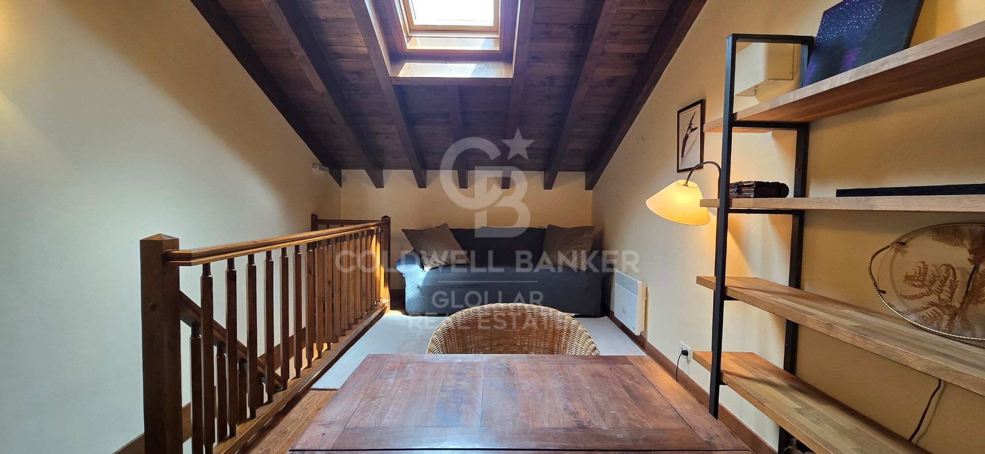 Encantador dúplex con terraza, piscina y vistas
