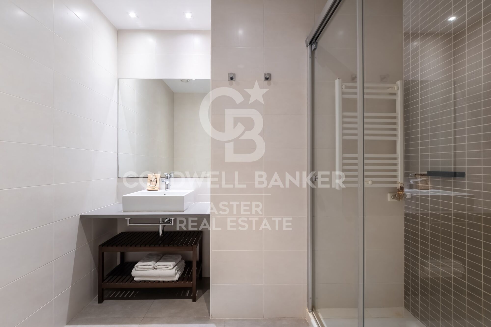 Piso amueblado de 3 hab. en Barceloneta