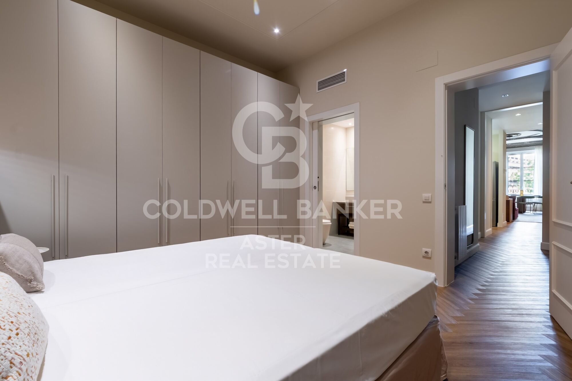 Furnished 3-Bedroom Flat in Barceloneta