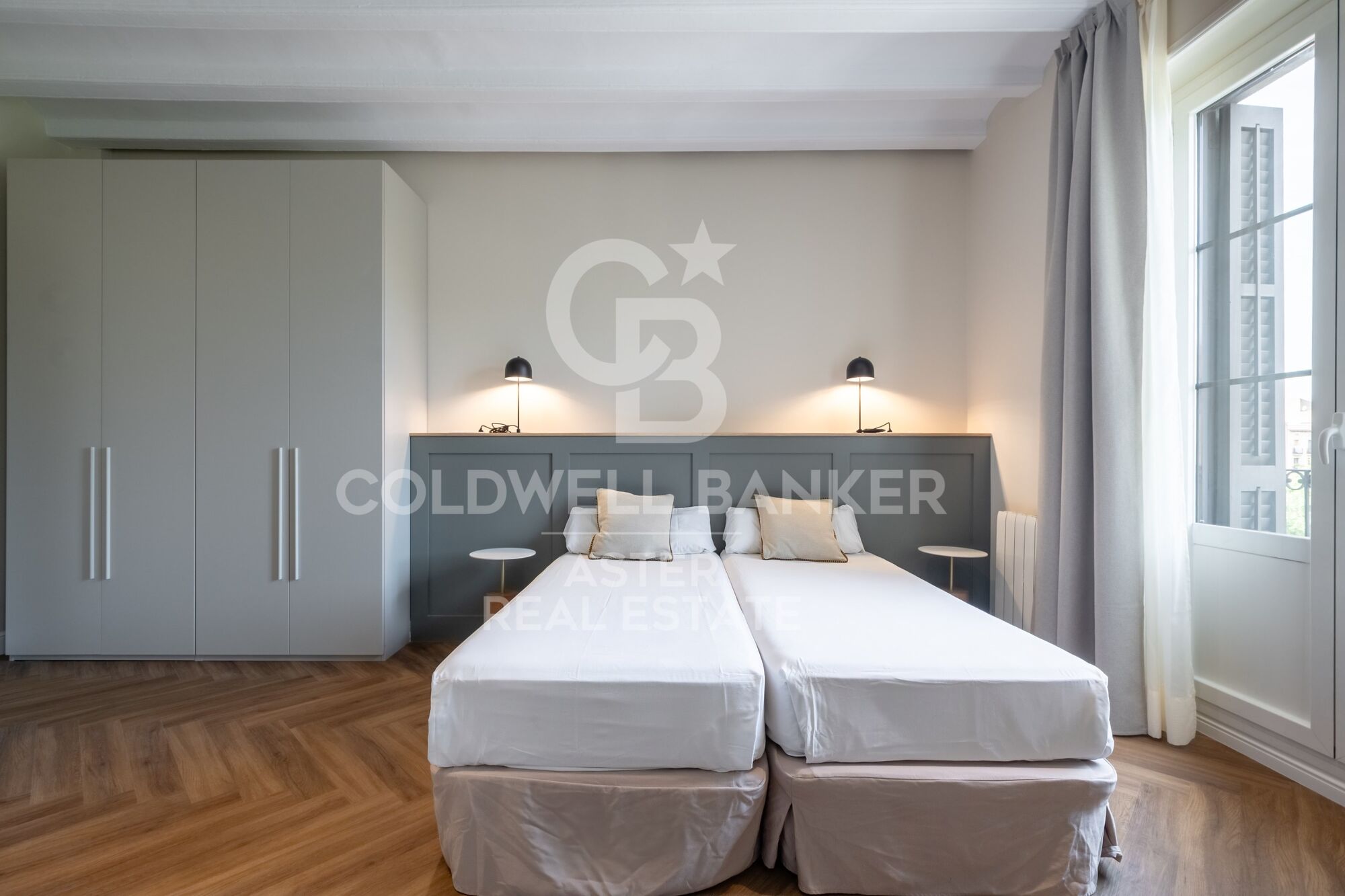 Piso con balcón y 3 hab. en Barceloneta