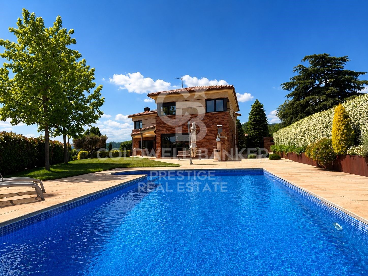 Villa de lujo con piscina y jardín privado en La Garriga