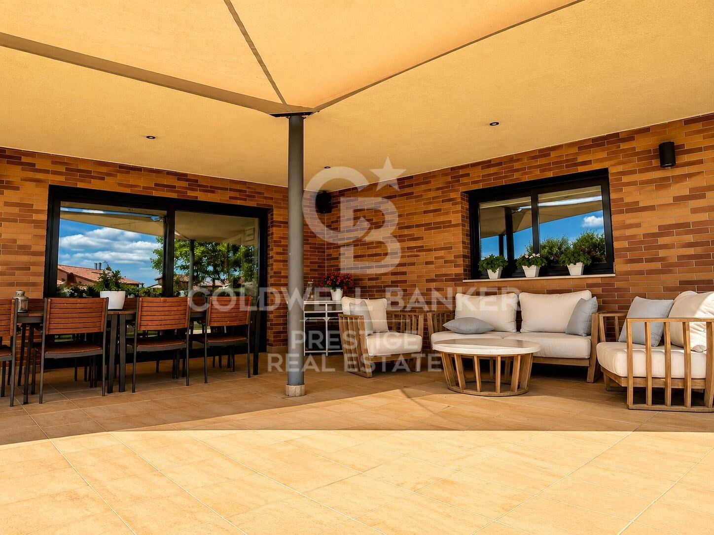 Luxury villa with pool and private garden in La Garriga