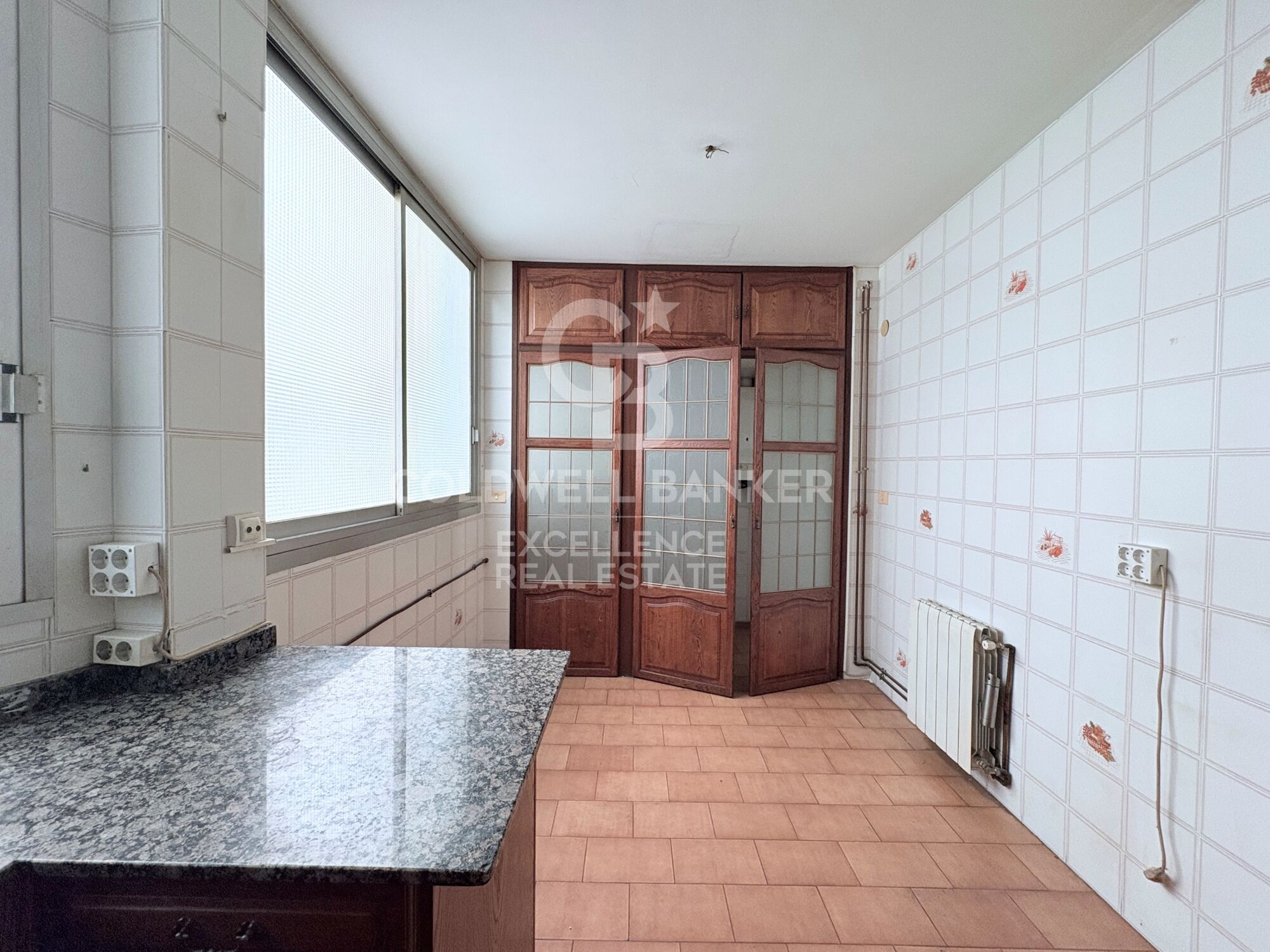 Bright Apartment with Terrace and Garage on Gran Vía Ramón y Cajal