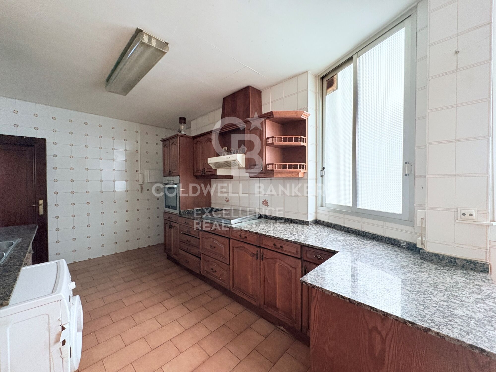 Appartement lumineux avec terrasse et garage sur la Gran Vía Ramón y Cajal