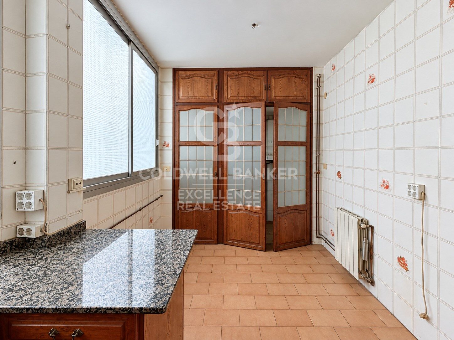 190 m² große Wohnung mit Terrasse, Garage und großem Potenzial an der Gran Vía Ramón y Cajal