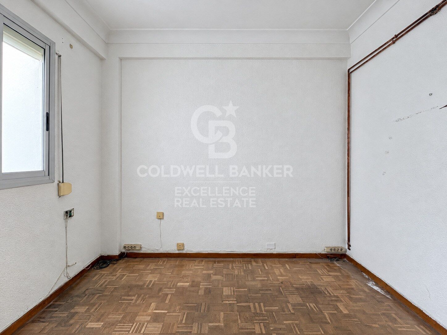 190 m² große Wohnung mit Terrasse, Garage und großem Potenzial an der Gran Vía Ramón y Cajal
