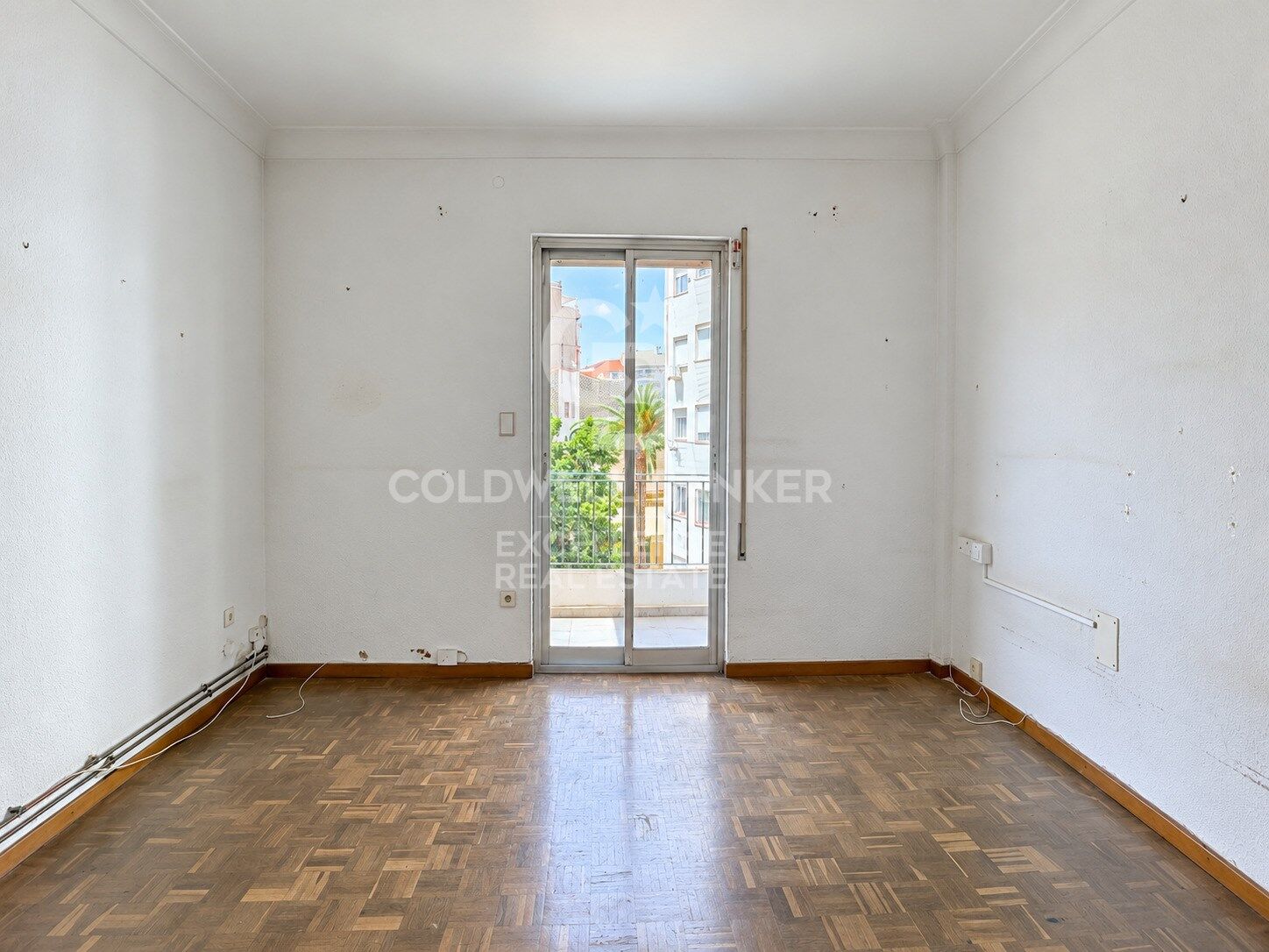 190 m² große Wohnung mit Terrasse, Garage und großem Potenzial an der Gran Vía Ramón y Cajal