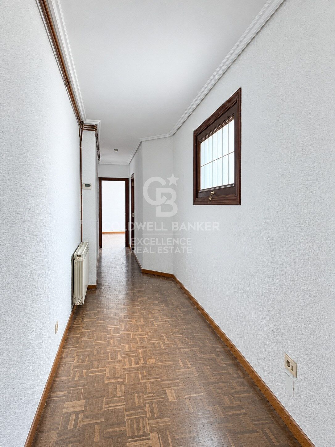 190 m² große Wohnung mit Terrasse, Garage und großem Potenzial an der Gran Vía Ramón y Cajal