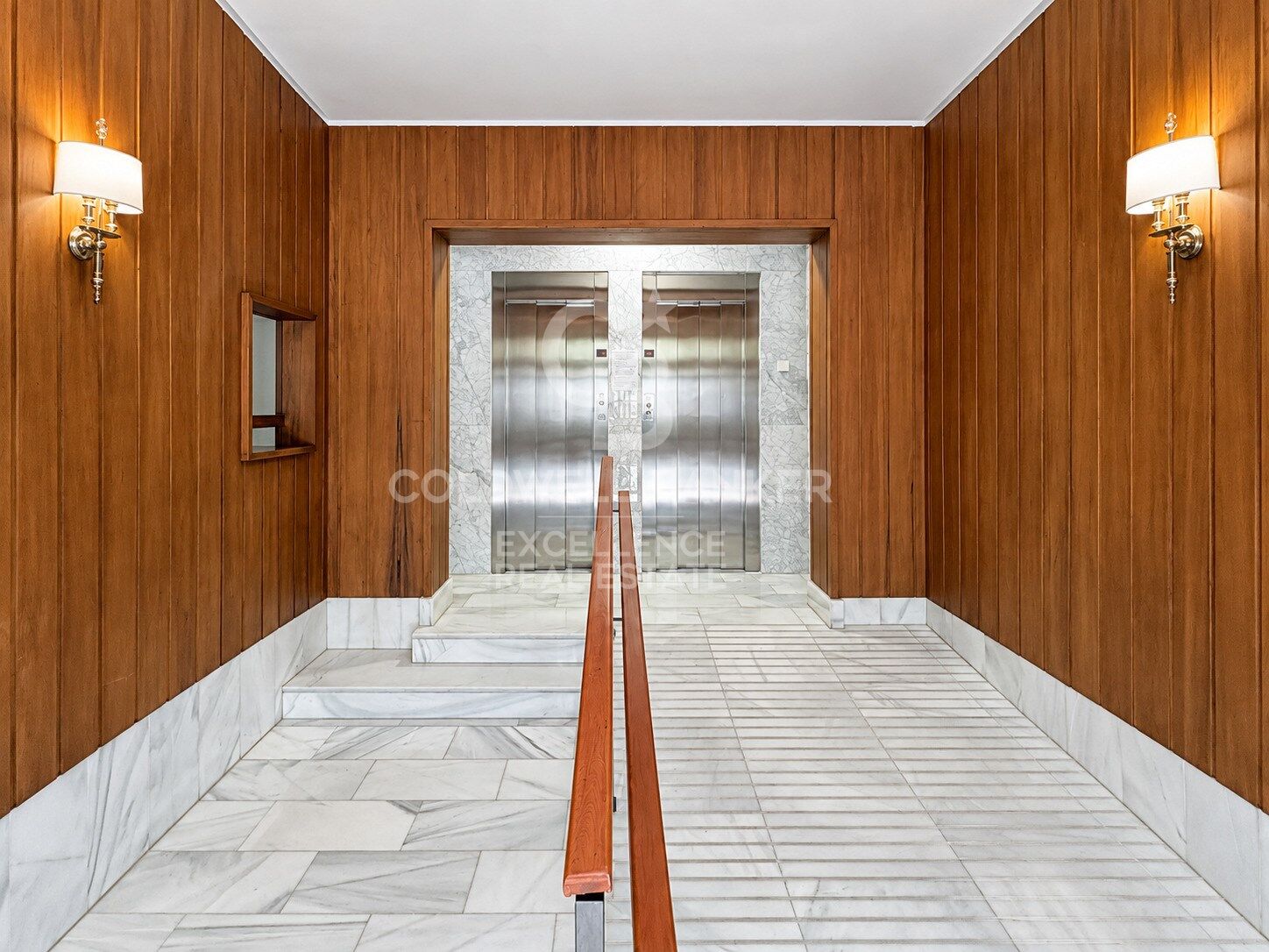190 m² große Wohnung mit Terrasse, Garage und großem Potenzial an der Gran Vía Ramón y Cajal
