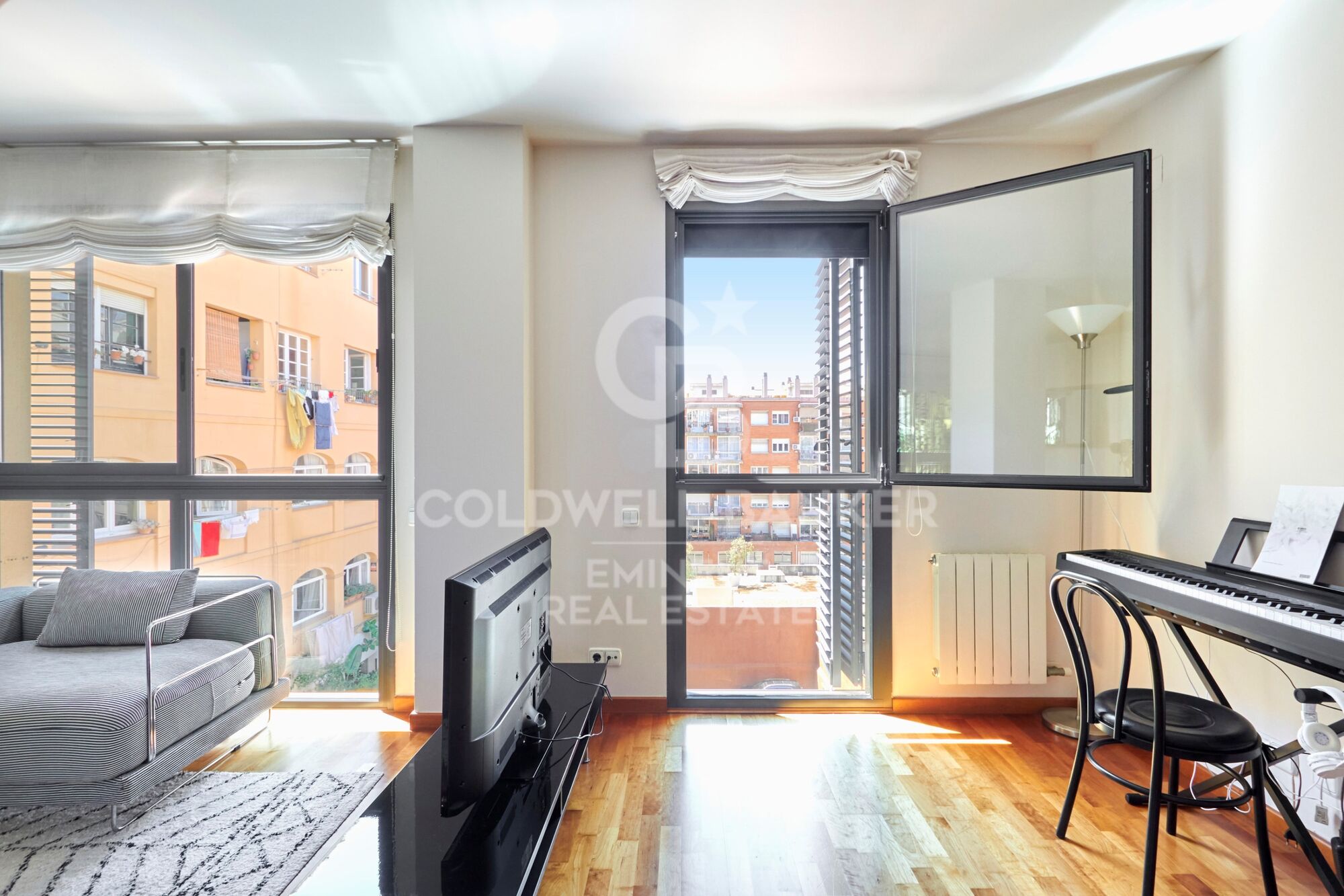 Flat 2 Bedrooms Sale Barcelona