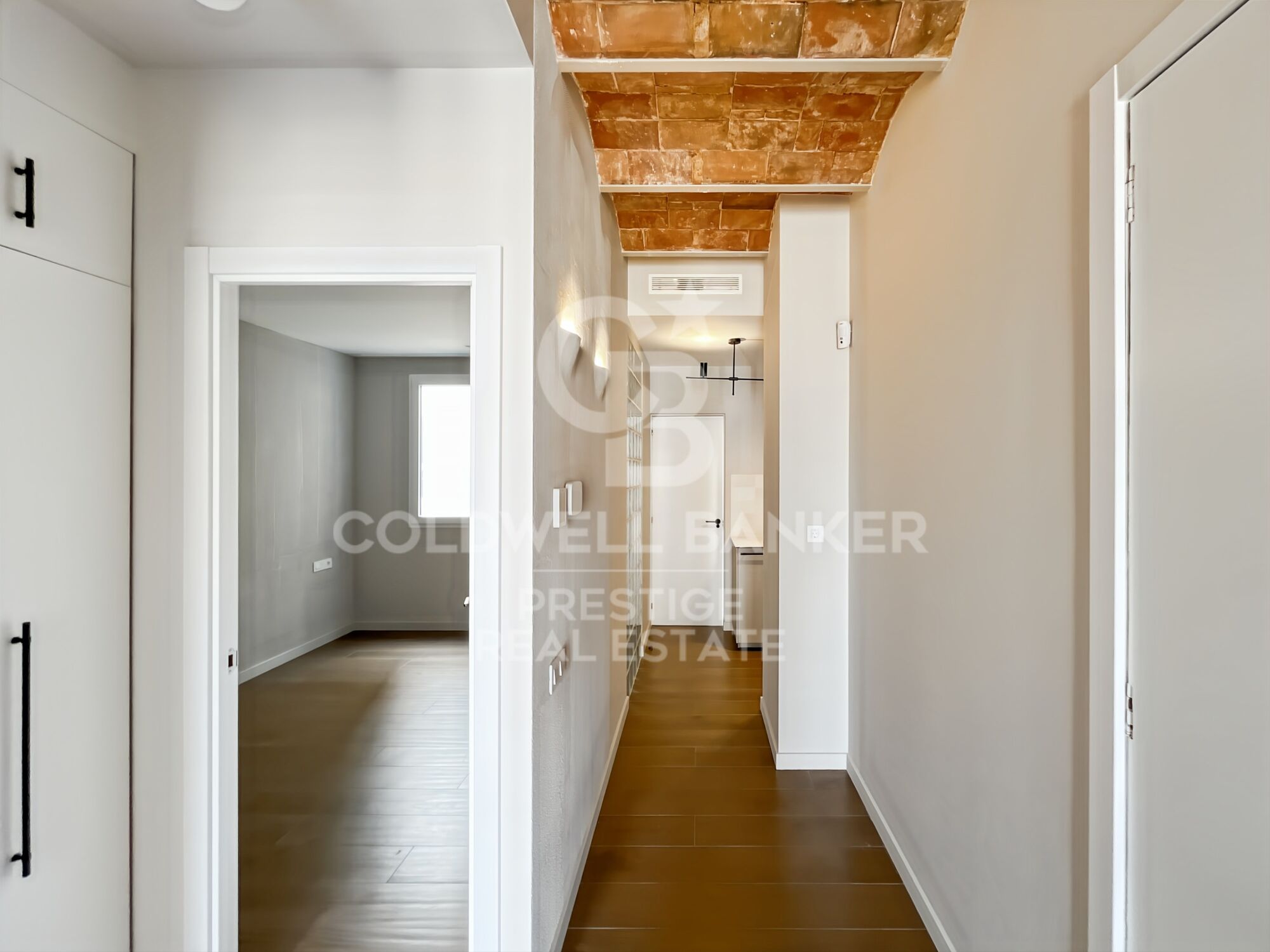 Brand-new, fully renovated penthouse in La Barceloneta