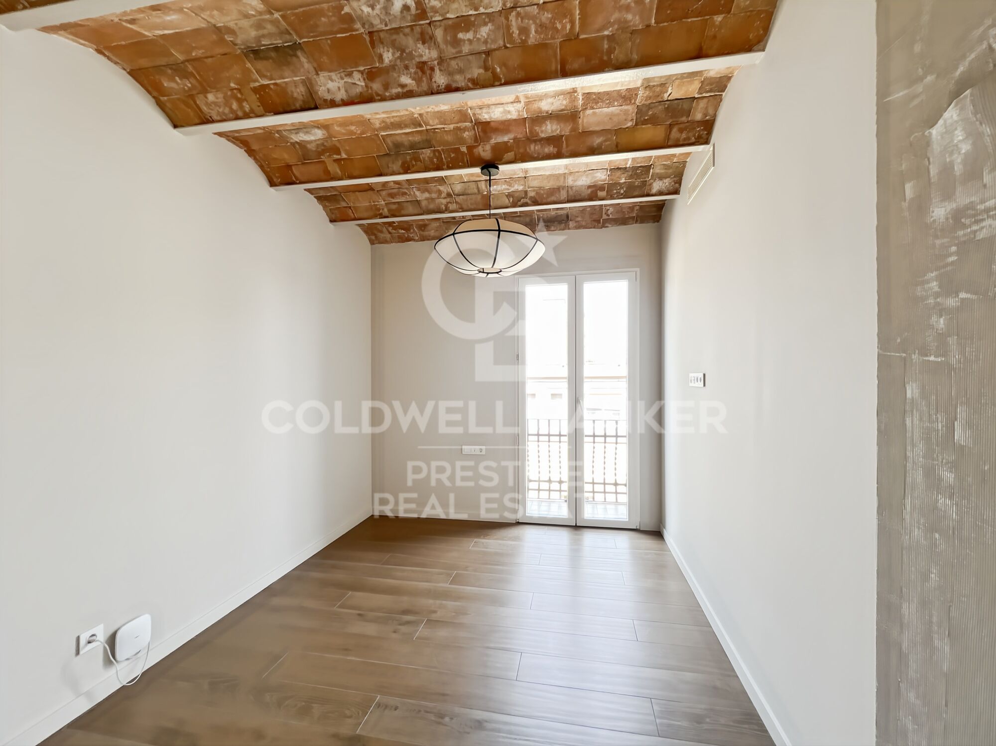 Brand-new, fully renovated penthouse in La Barceloneta