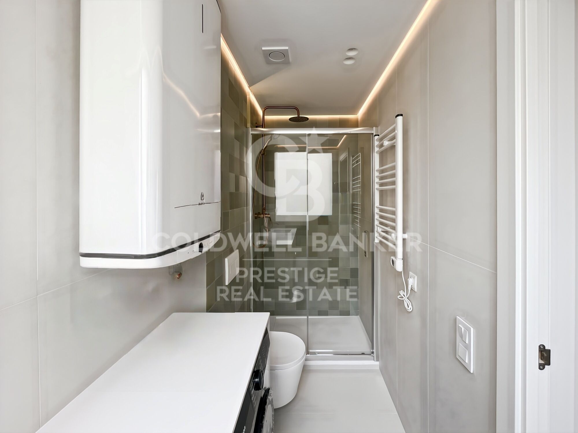 Brand-new, fully renovated penthouse in La Barceloneta