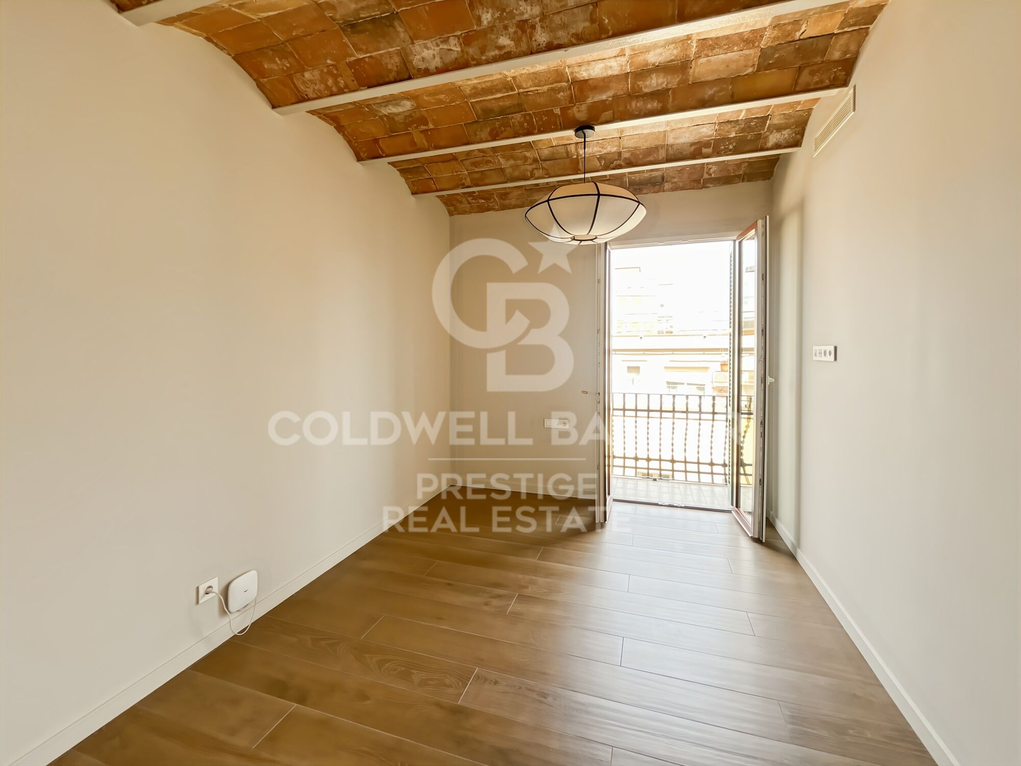 Brand-new, fully renovated penthouse in La Barceloneta