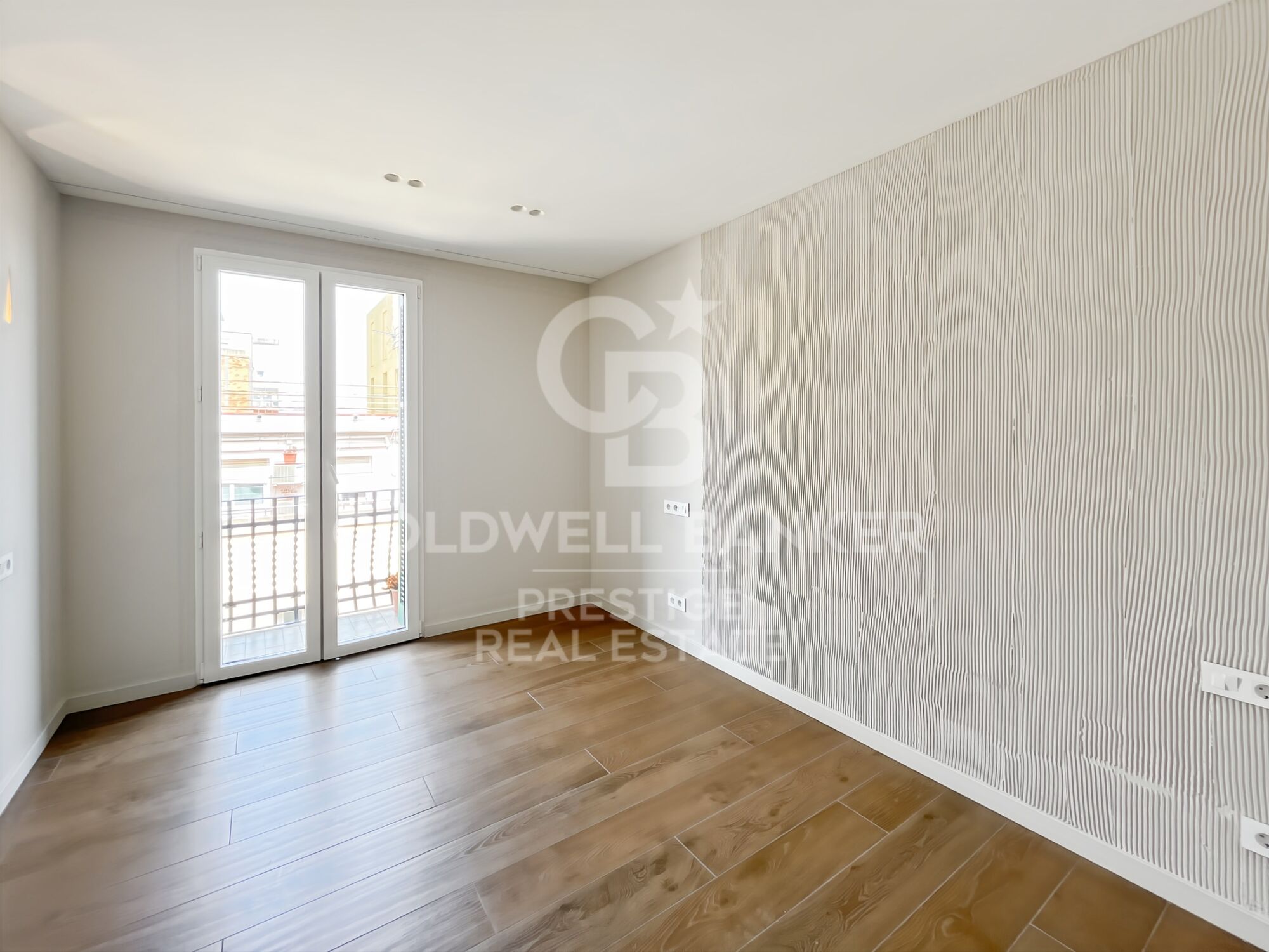 Brand-new, fully renovated penthouse in La Barceloneta