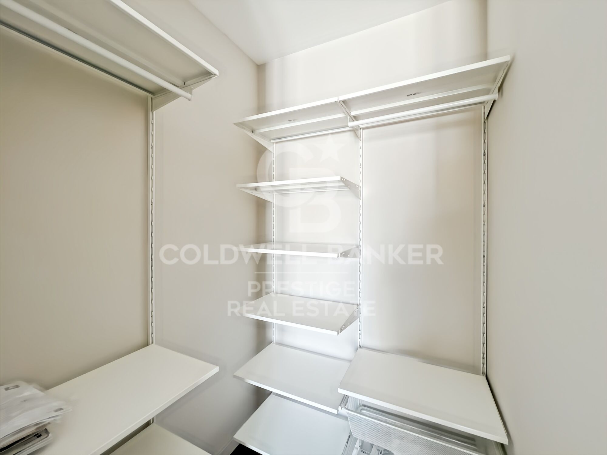 Brand-new, fully renovated penthouse in La Barceloneta
