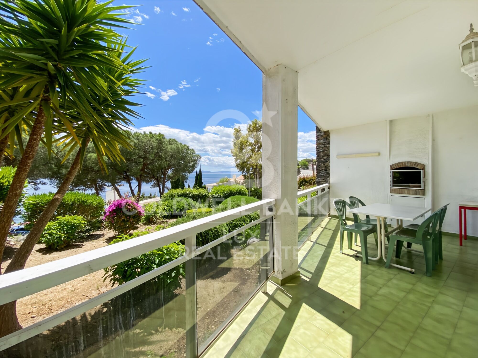 Wohnung mit Meerblick, eigenem Parkplatz und Keller, Strand von Canyelles-Roses