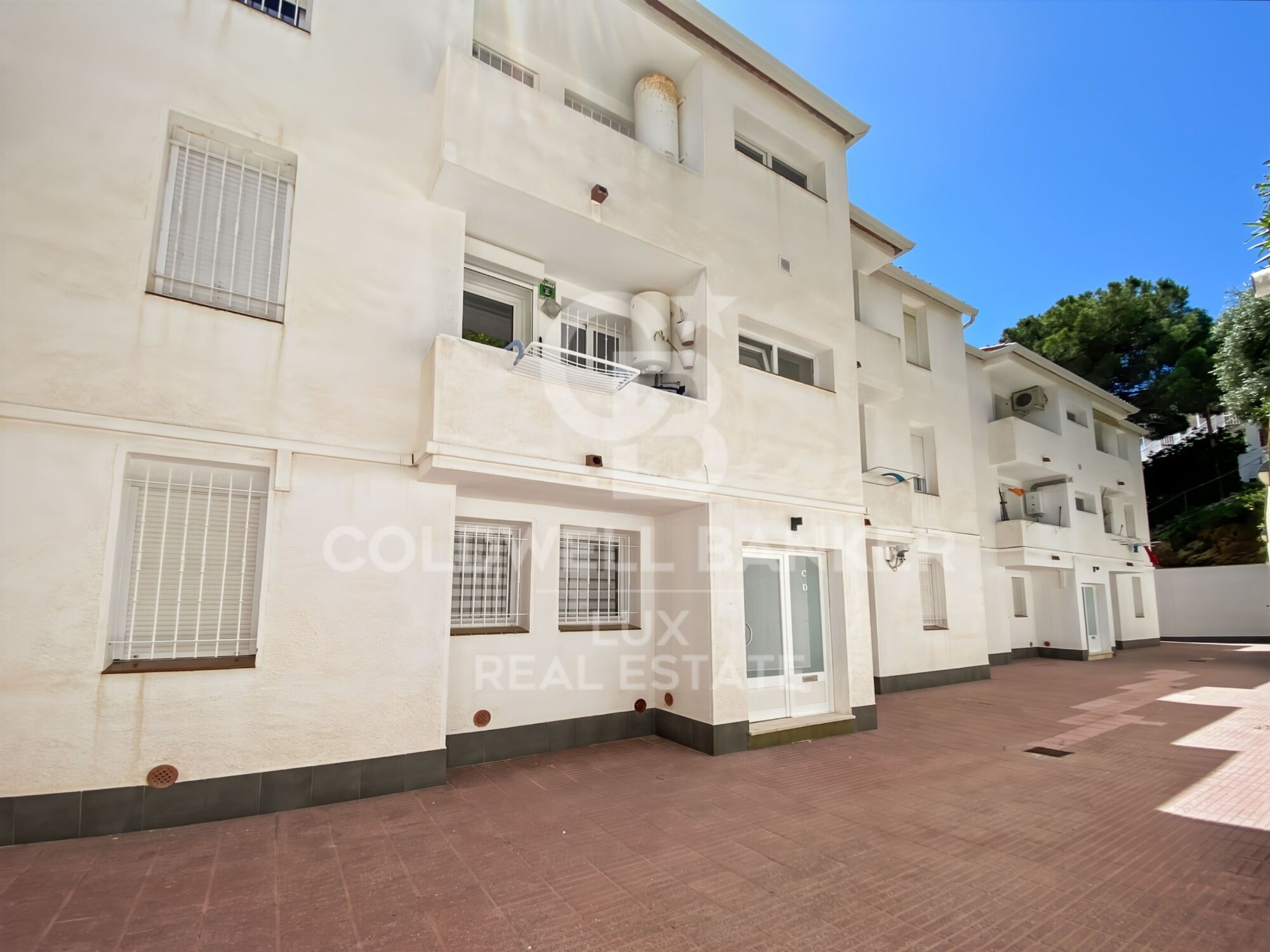 Piso con vistas al mar, aparcamiento y trastero privados, playa de Canyelles-Roses