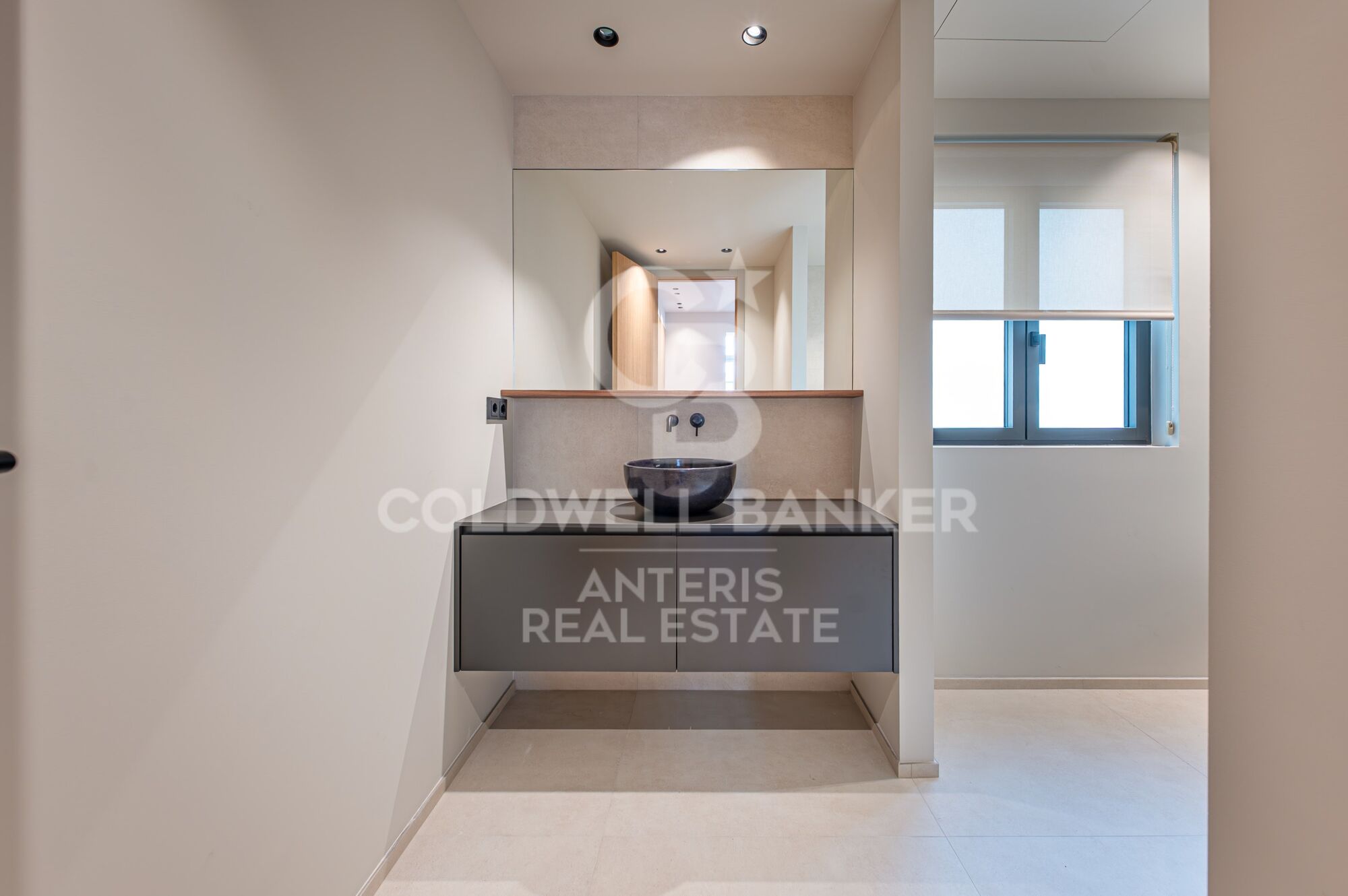 Piso en venta reformado a estrenar ubicado en el Quadrat d'Or con balcones y una pequeña terraza