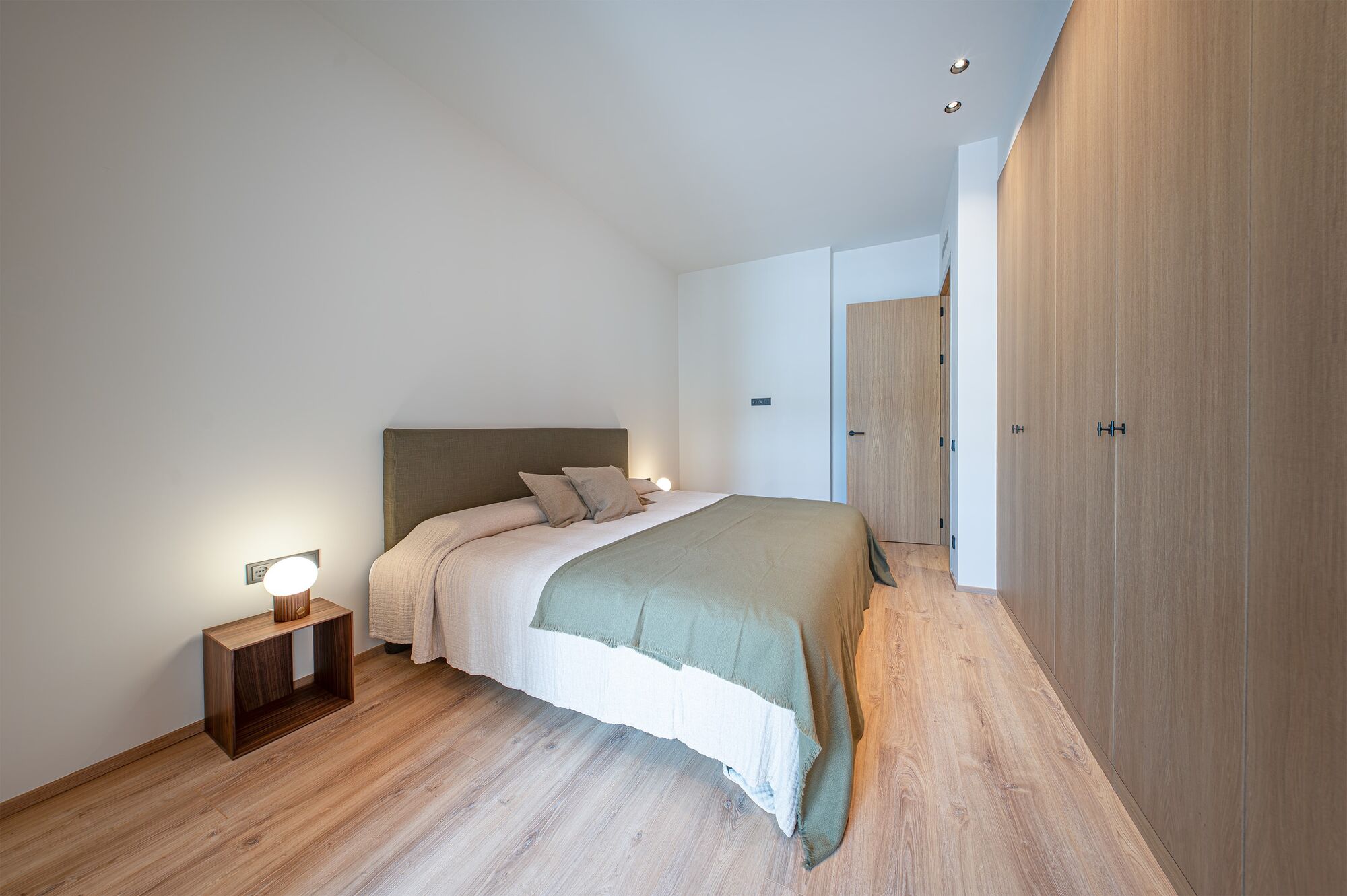 Piso en venta reformado a estrenar ubicado en el Quadrat d'Or con balcones y una pequeña terraza
