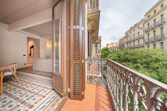 Brand-new fully renovated apartment for sale in the Quadrat d'Or, featuring balconies and a small terrace