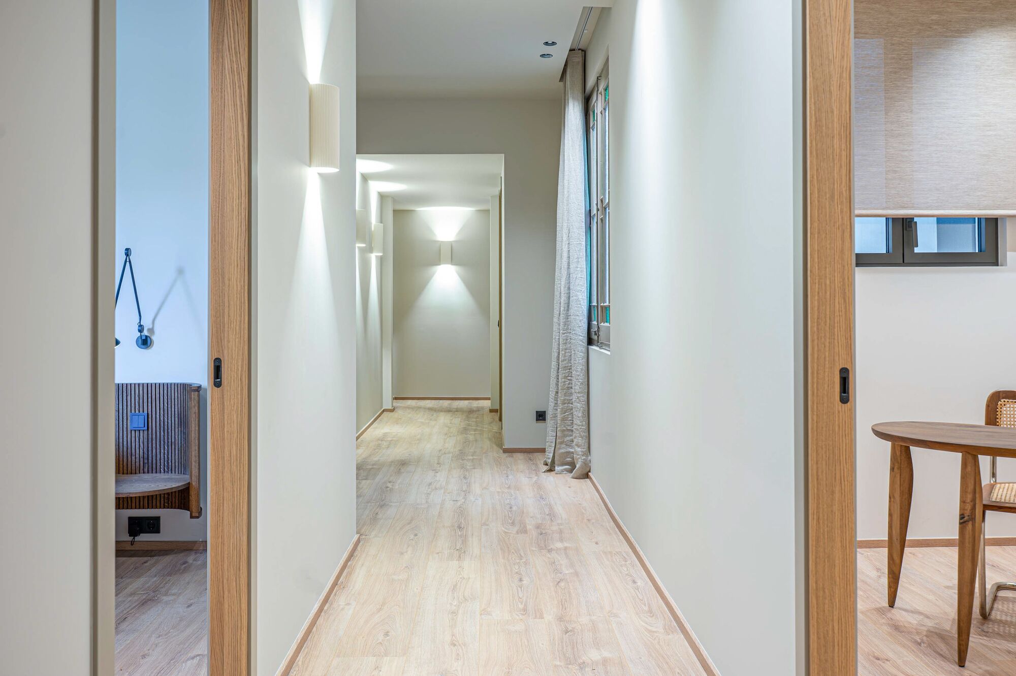 Brand-new renovated apartment for sale located in the Quadrat d'Or featuring traditional Eixample balconies