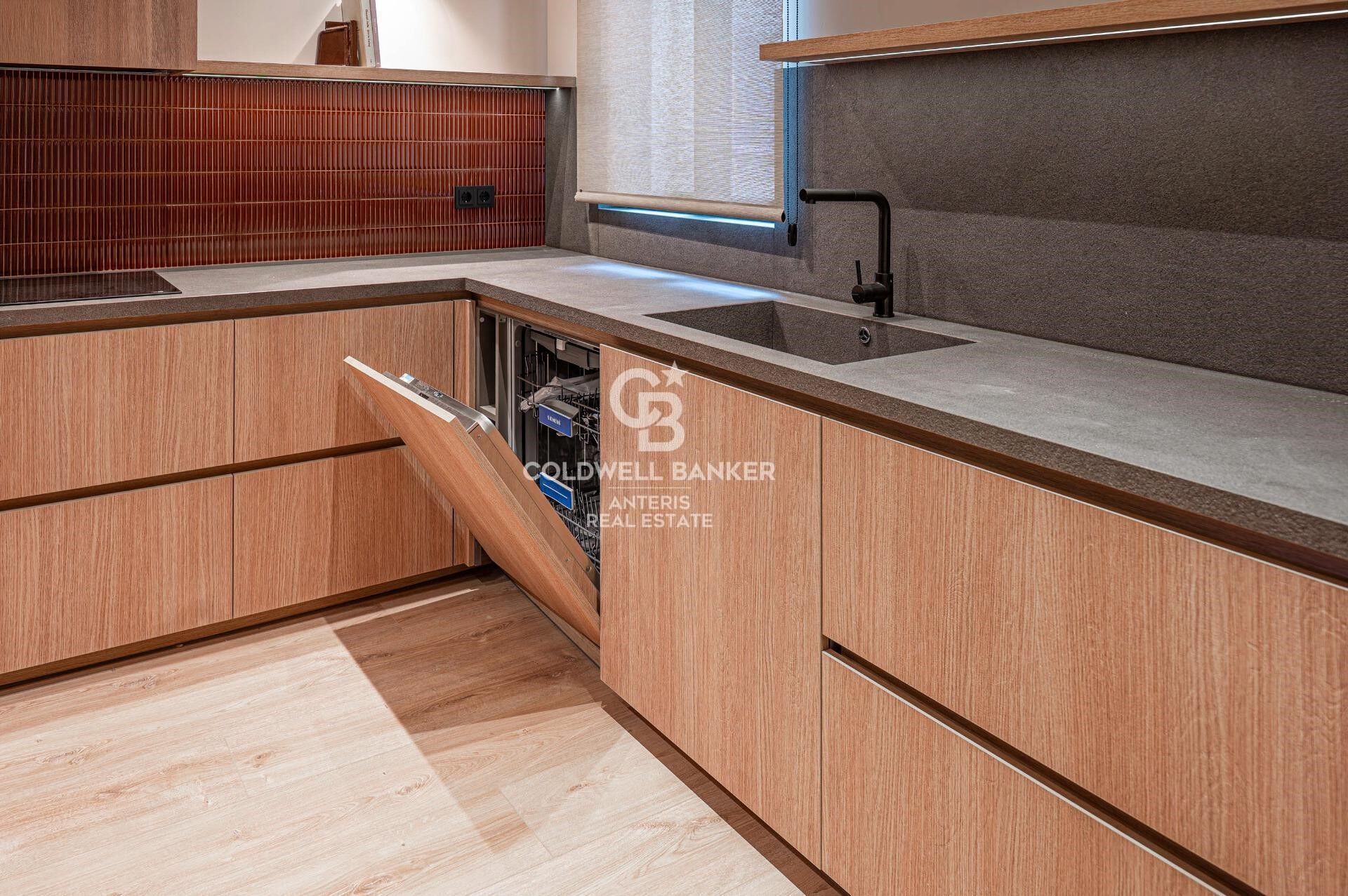 Piso en venta reformado a estrenar ubicado en el Quadrat d'Or con balcones típicos del Eixample