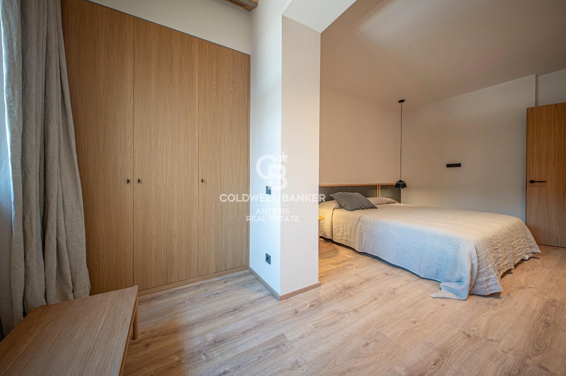 Piso en venta reformado a estrenar ubicado en el Quadrat d'Or con balcones típicos del Eixample