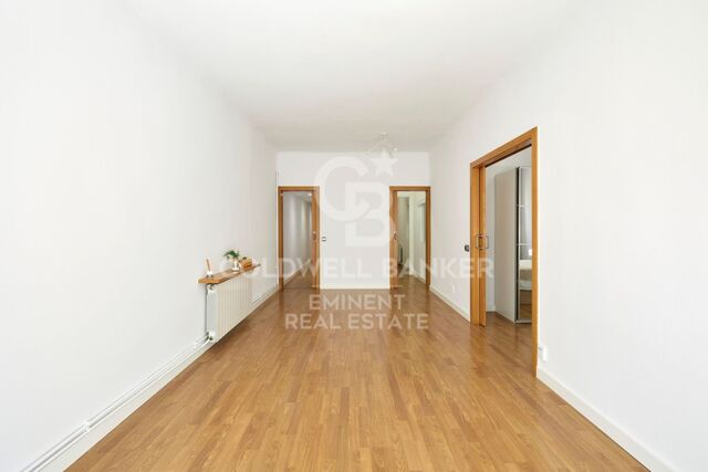 Exclusive Apartment for Sale on Avenida de Sant Ramon Nonat