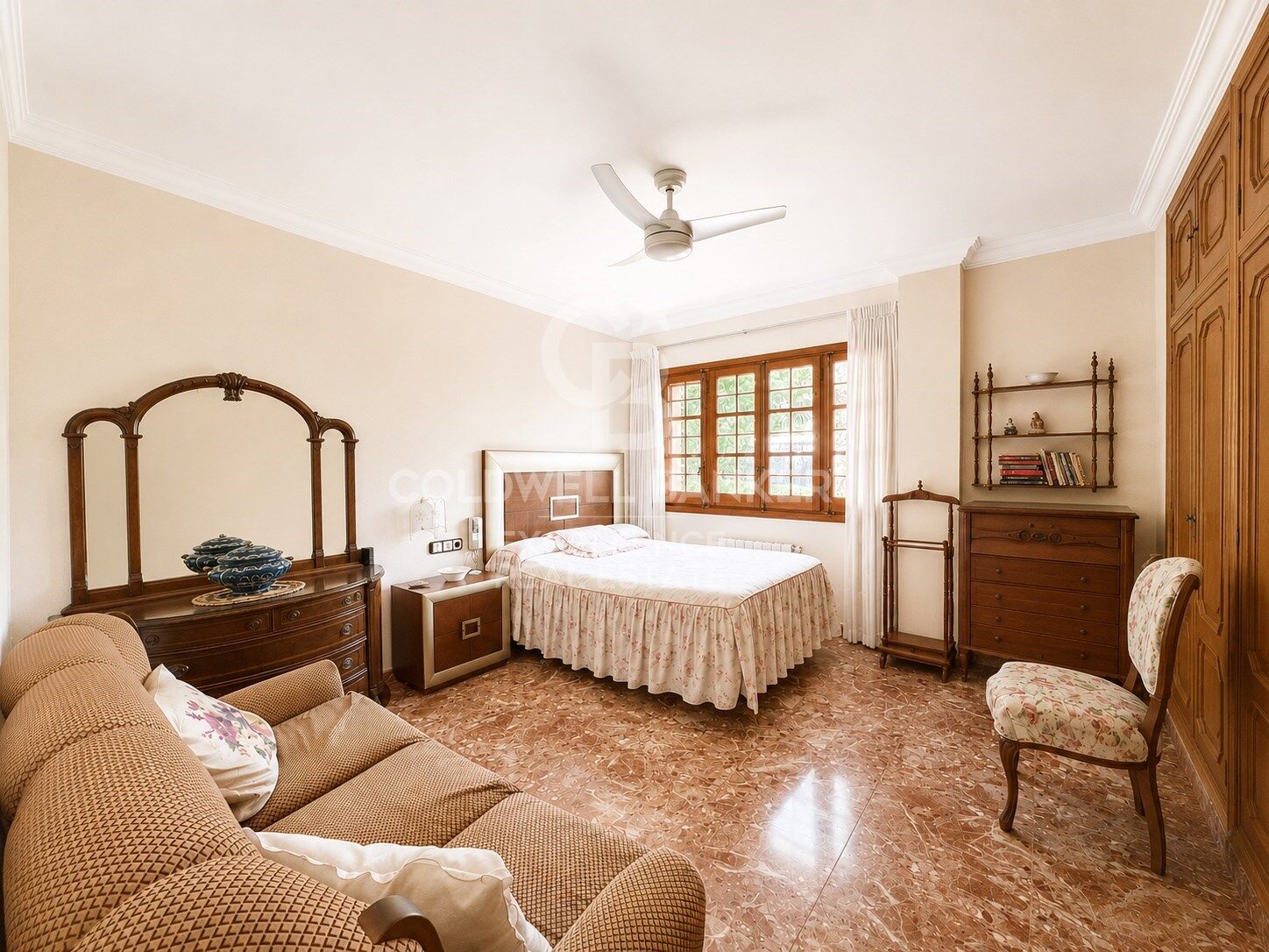 Spectaculaire villa à Santa Apolonia avec un terrain de 1 648 m².