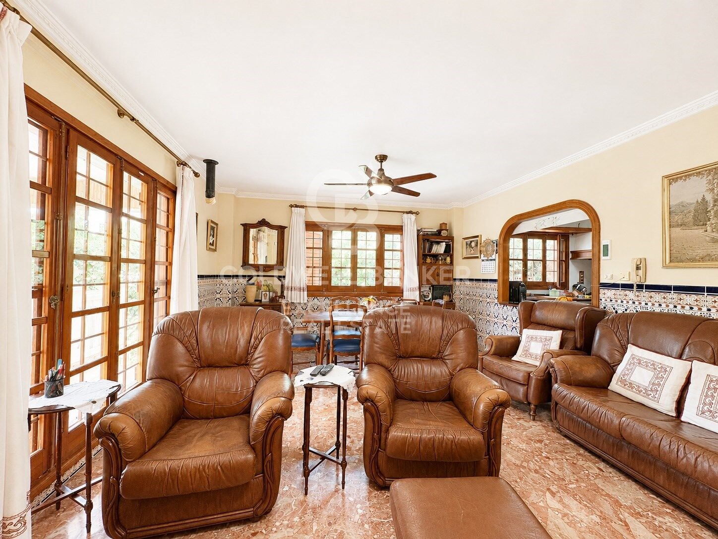 Spectaculaire villa à Santa Apolonia avec un terrain de 1 648 m².