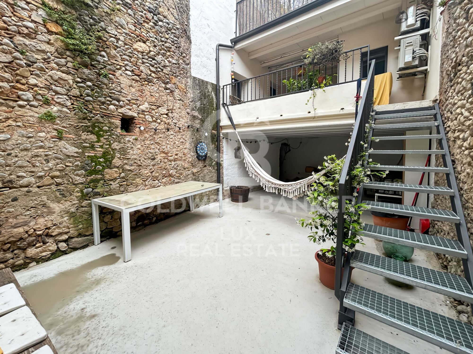 Duplex de village avec terrasse et garage à vendre à L'Armentera